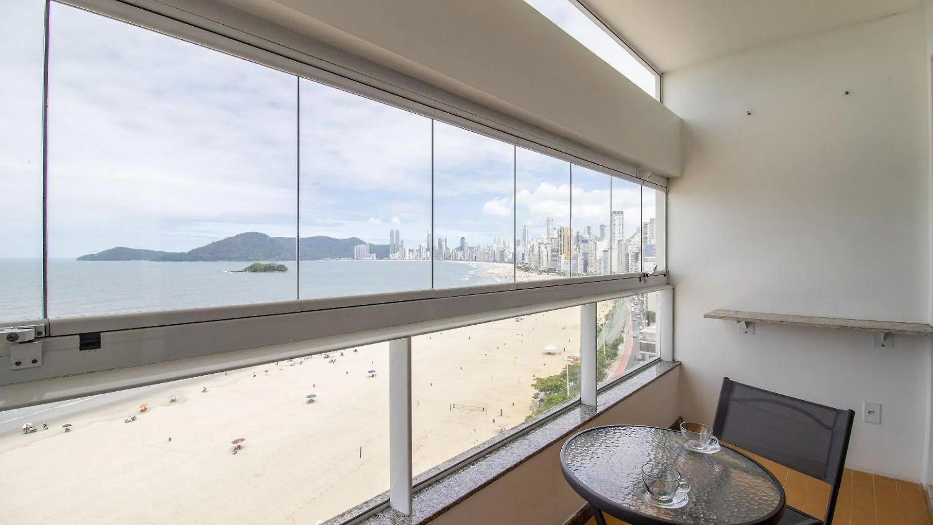 Pkn132 - Amplo, Frente Mar, Sacada, 3 Dorm Lägenhet Balneário Camboriú